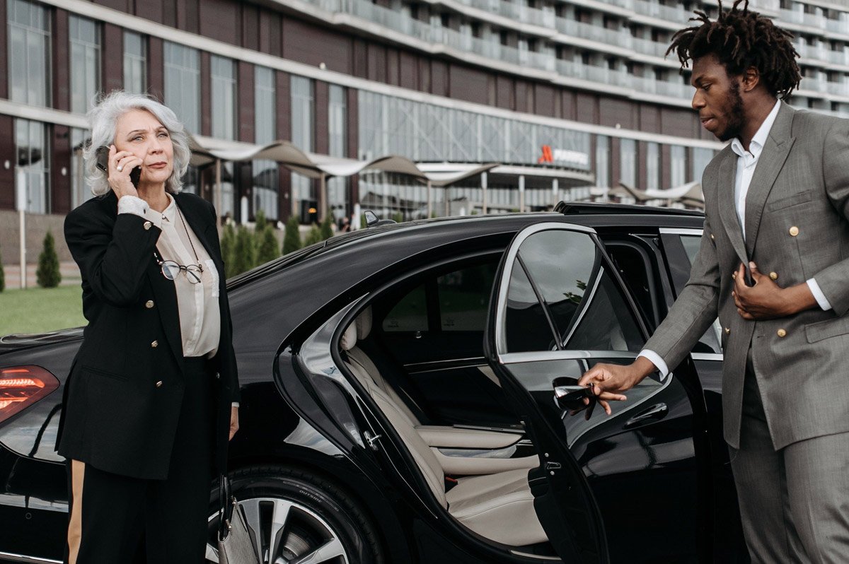 Bradley Airport (BDL) Car Service: Essential Tips for a Smooth Ride