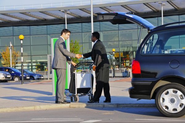 Wethersfield CT Car Service – Luxury Airport & Limo Transportation